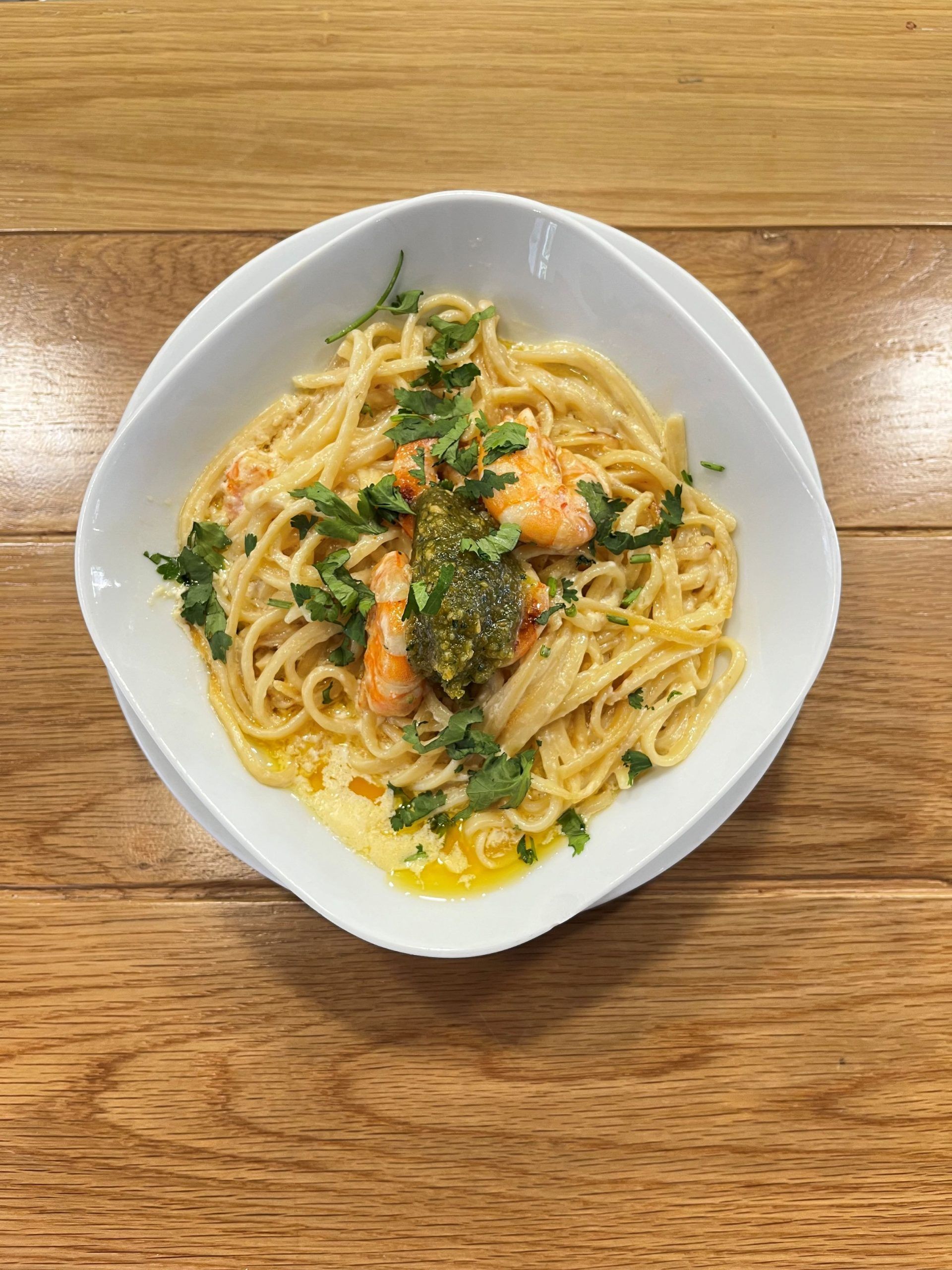 Linguine com camarão Chá da Barra